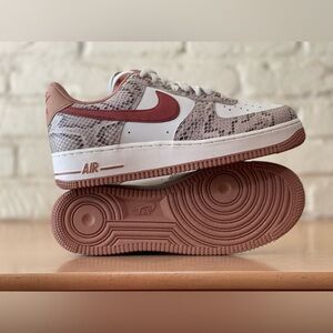 Nike Air Force 1 '07 LV8 Snakeskin Pack Canyon Rust HF2898-100 Men Size 9 SAMPLE